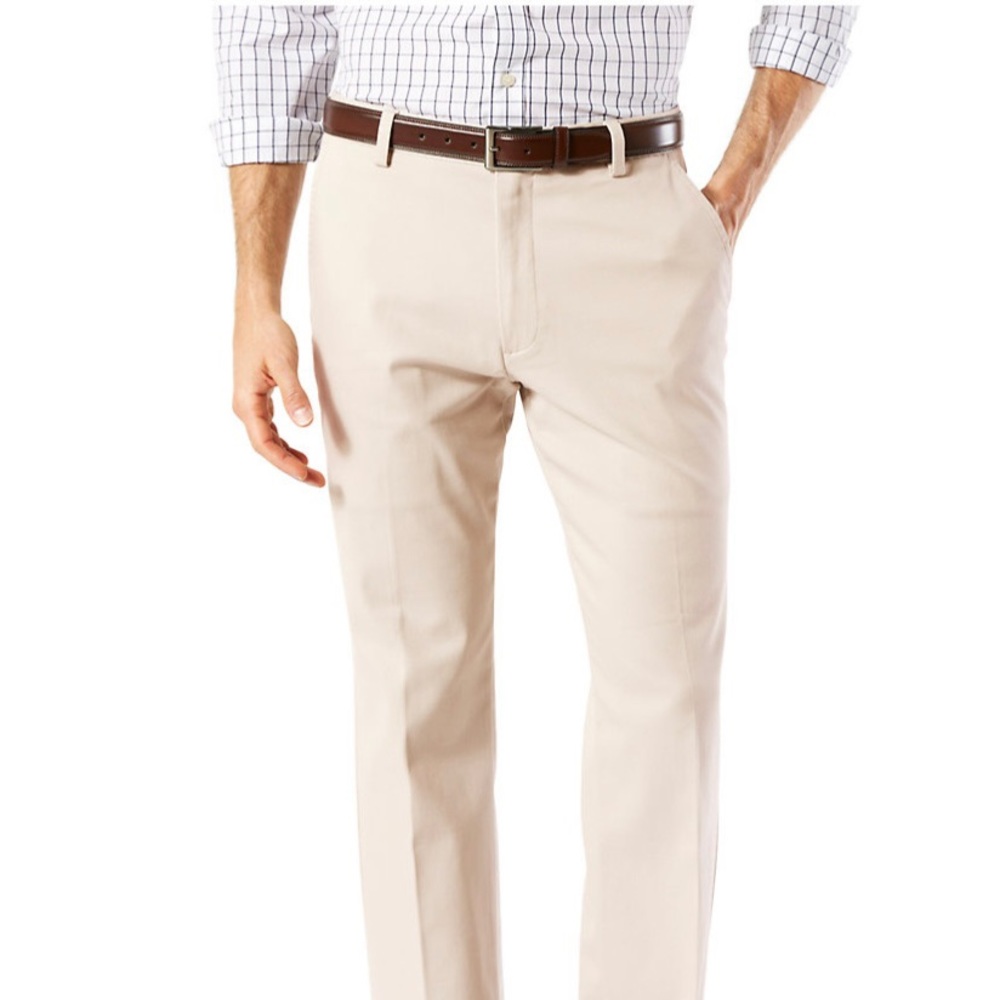 Mens Docker D2 Khakis, Straight Fit, No Pleat 32W x 34L Color: Cream/Putty